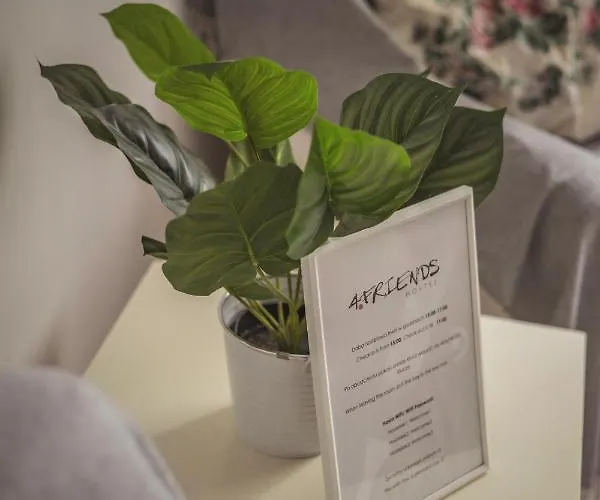 4 Couples & 4 Friends 2* קרקוב