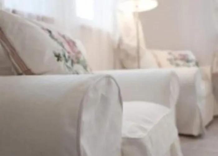 בית הארחה 4 Couples & 4 Friends 2*