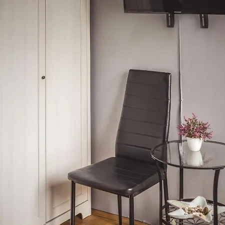 4 Couples & 4 Friends 2* 크라쿠프