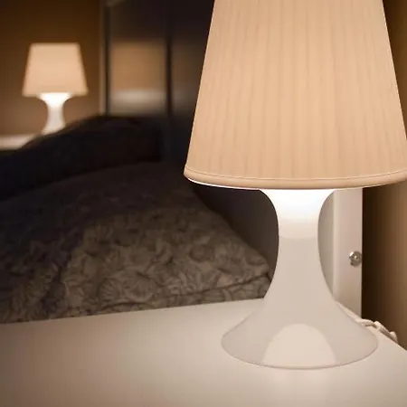 4 Couples & 4 Friends 2*