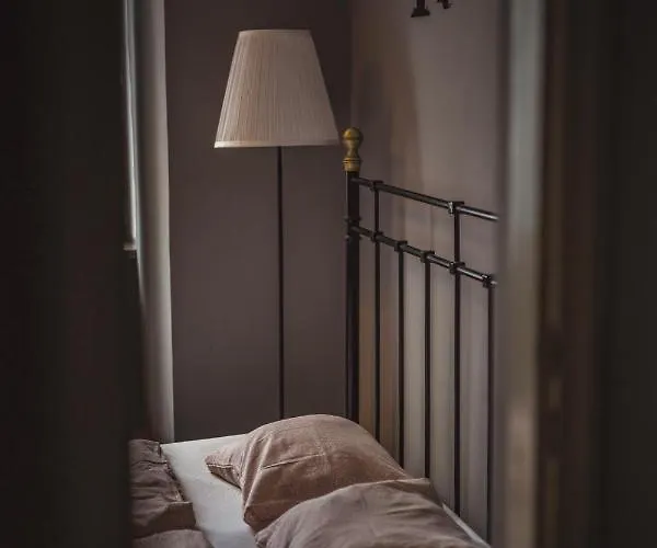 4 Couples & 4 Friends Guest house 2*