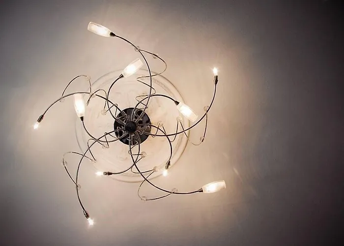 4 Couples & 4 Friends